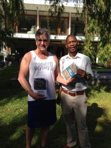 James meets The Idiot in the backyard of my Capetown hosts Anne and Gordon Kling.