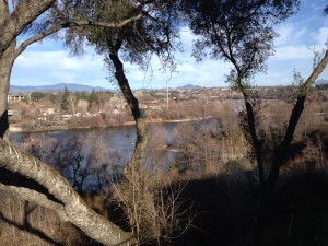 Brunch above the Sacramento River. (Photo: Kevin Devine)