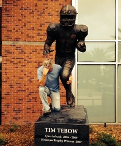 The Idiot met Tim Tebow outside the University of Florida stadium.
