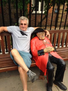 The Idiot also met Silent Slim at the retirement home for former members of the British army.