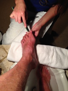 The Idiot starts the rejuvenation of his feet with a pedicure before...