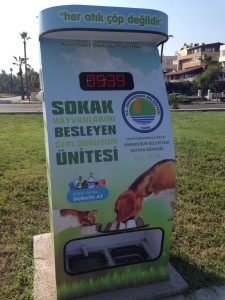 Recycle a plastic bottle and the machine distributes food and water to stray dogs.