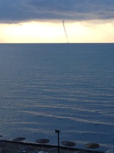 The first serious tornado that The Idiot has personally seen on the Mediterranean.