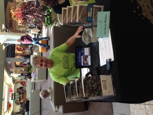 Promoting Idiot-ic books and branded fashionware at the heavily trafficed but not-too-literary Mount Shasta Mall.