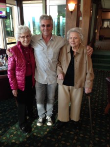 The Idiot has a hot dinner with his mother (right) and his middle school librarian (left), both approaching their 96th birthdays, in Redding, CA, before flying to Cyprus to resume the MedTrek.