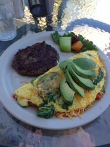 This is what The Idiot eats to keep in shape for MedTrekking after spinning (5 am), pumping (6 am), swimming (7 am) and volunteer gardening (8:15 am).