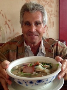 The Idiot heads to Lim's Chinese Restaurant in Redding, CA, because rain and dark, cloudy skies mean it's time for war wonton soup.