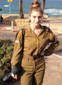 This young Israeli soldier happily spoke to The Idiot about the border between Israel and Gaza.
