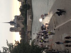 The Idiot stumbled upon a film shoot while walking across the Pont de la Tournell back to his apartment on l'Ile Saint-Louis.