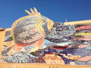 The Idiot knew he was on the right path to the Alexandria fish market on Ras el-Tin (Cape of Figs) when he caught sight of this seaside fishy mosaic.