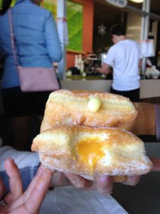 Before leaving Hawaii The Idiot makes a pit stop at Tex Drive In for a few hot, fresh and world famous malasadas. The made-from-scratch deep-fried dough balls are filled with fillings that include mango, strawberry and guava.